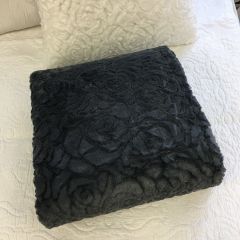Angads Cozy Rose Throw in Iron Colour 160x160cm