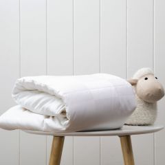 Onkaparinga Australian Made Australian Wool Cot Size Quilt 250gsm