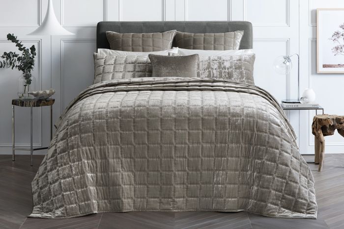 SHERIDAN Canfield Bed Cover Super King 